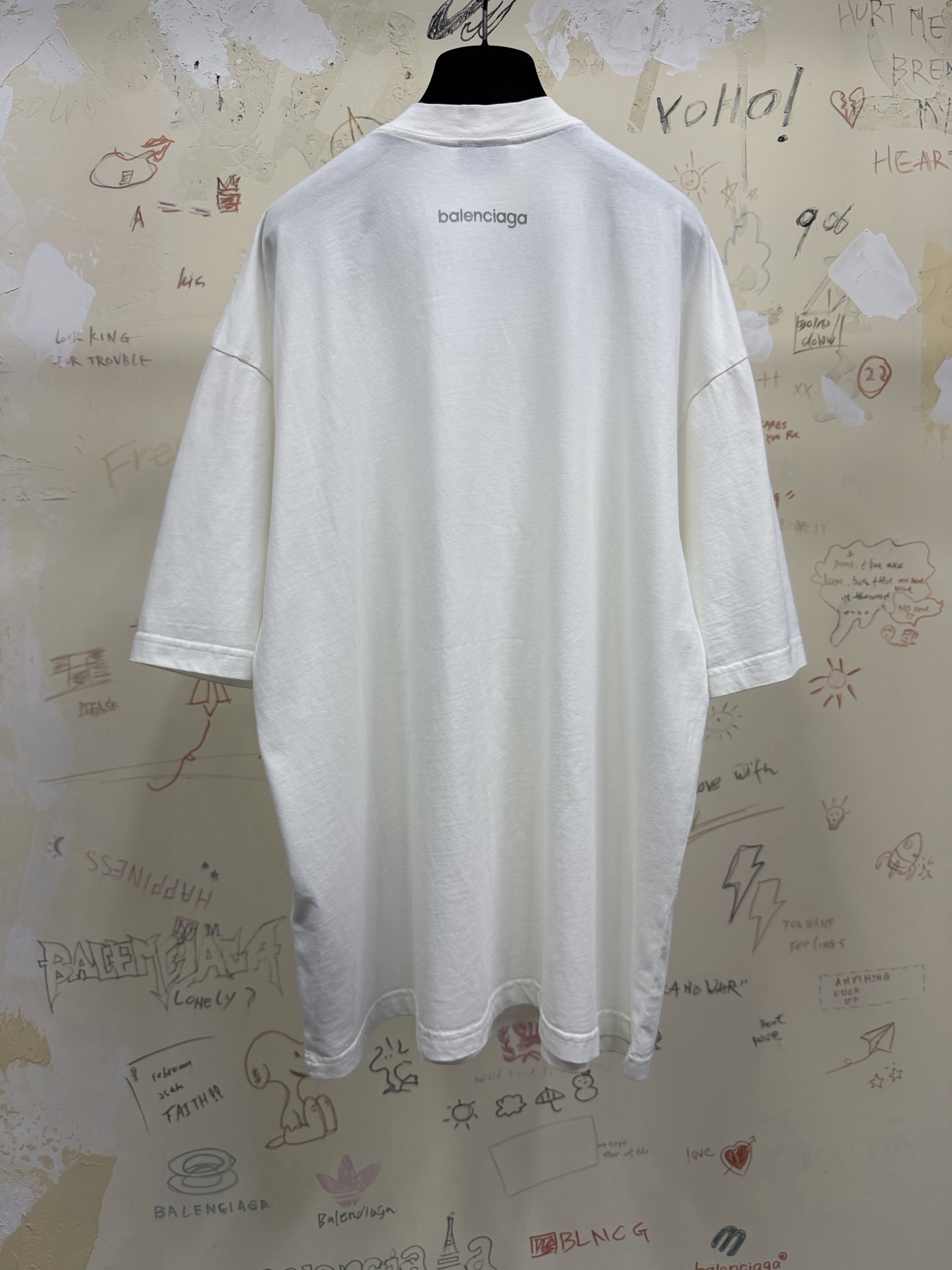 バレンシアガ 3Bスポーツアイコン オーバーサイズTシャツ チョーキーホワイト 850345TTVK59054 詳細画像 2