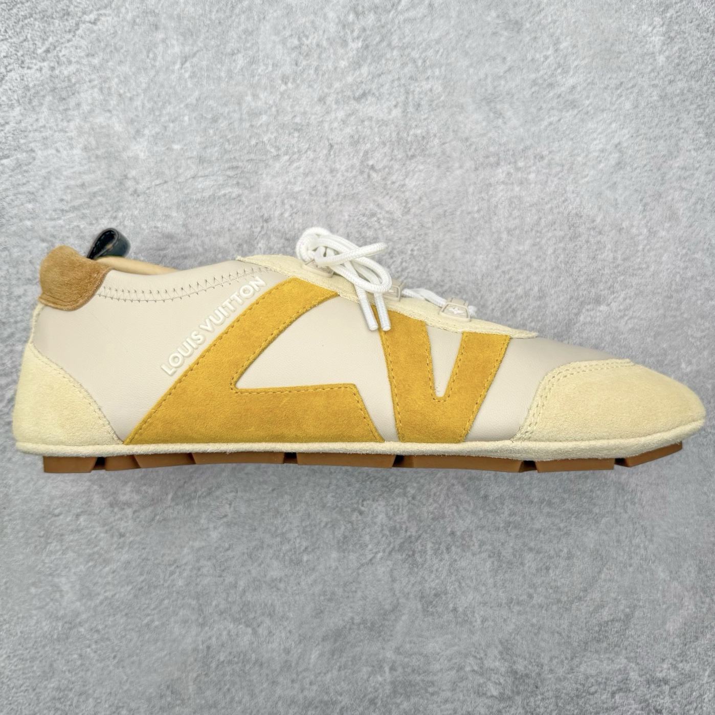 ルイ・ヴィトン LV Sneakerina ロートップシューズ イエロー ホワイト 詳細画像 1