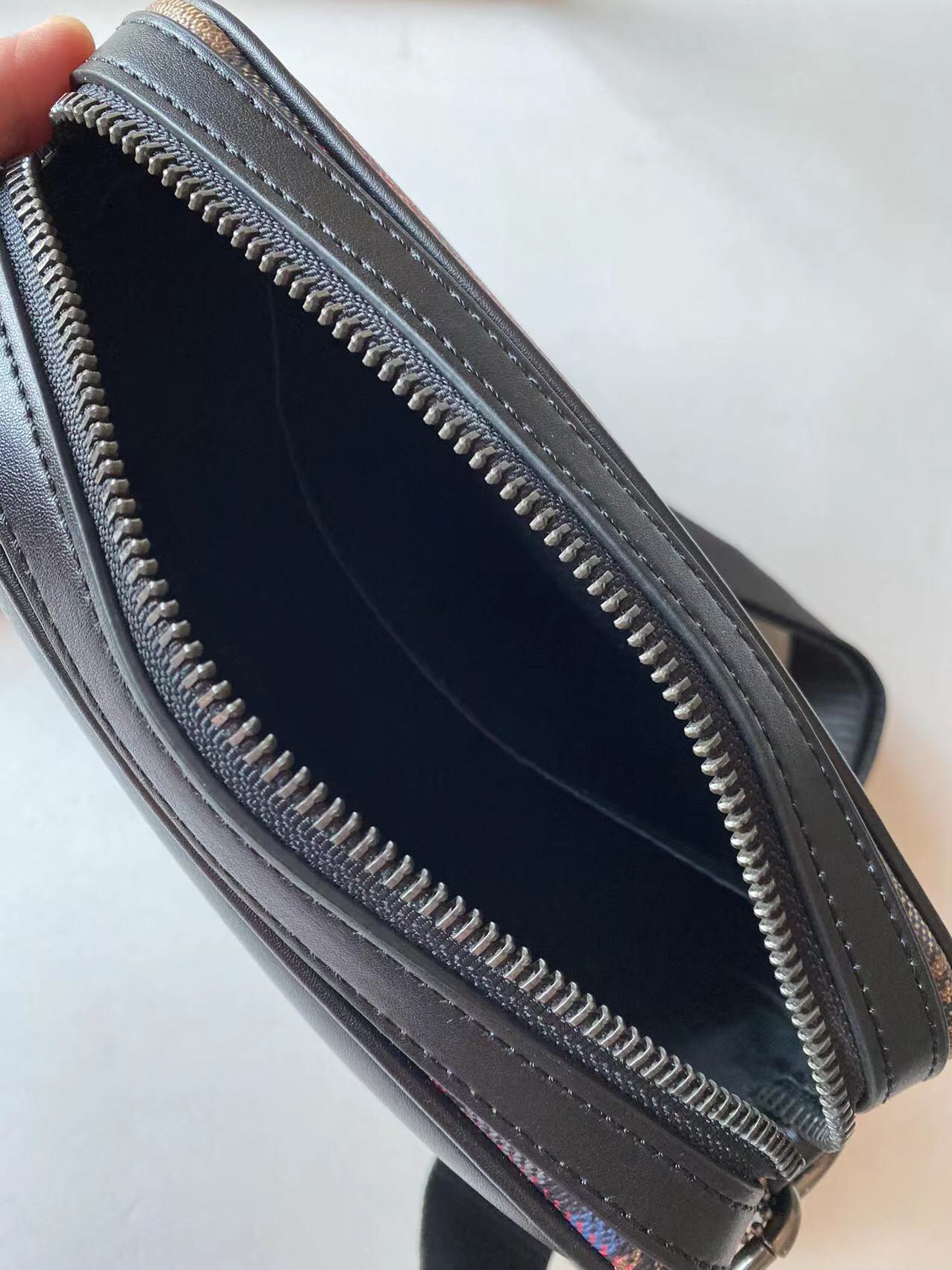 コーチ Graham クロスボディ プレイド シグネチャーキャンバス F83024 画像 8