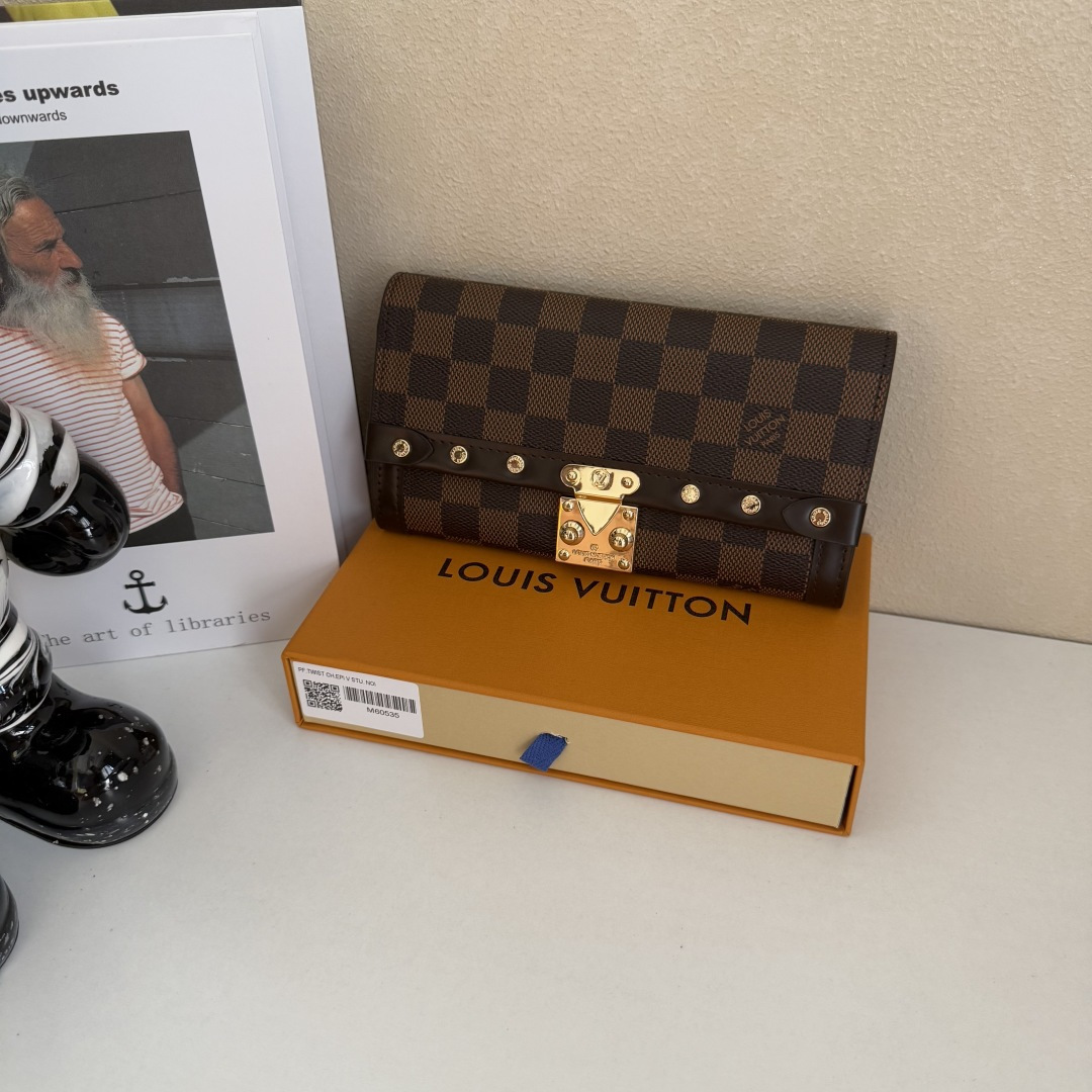 ルイ・ヴィトン Venice フラップウォレット ダミエ エベヌ トランクスタッズ M60535 詳細画像 1