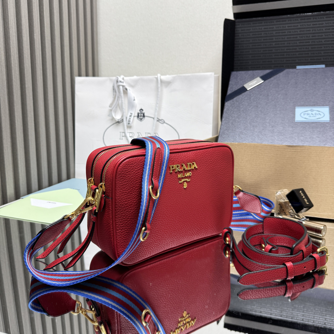プラダ スモール レザー ショルダーバッグ レッド 1BH082 詳細画像 3