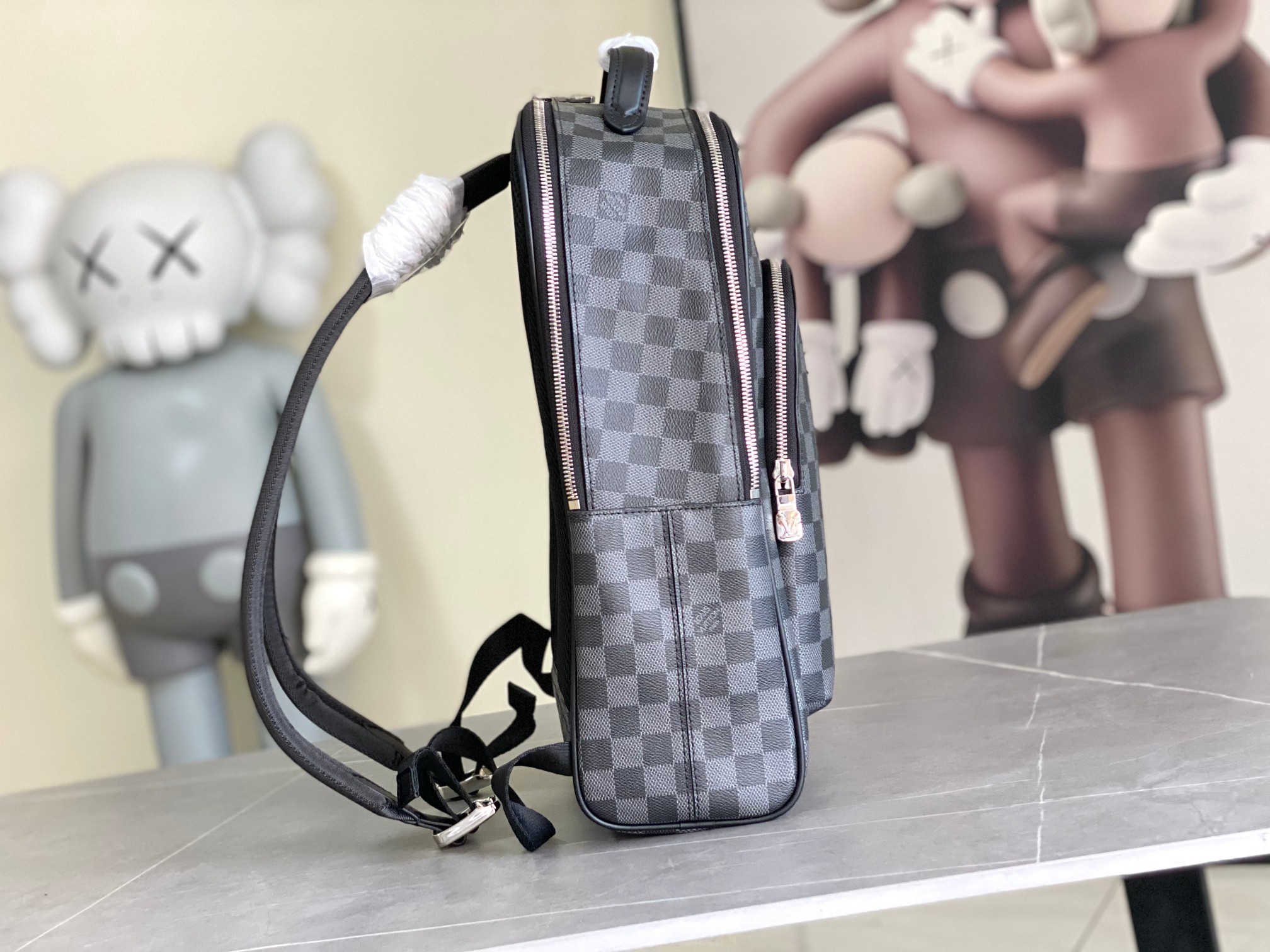 ルイ・ヴィトン Avenue バックパック ダミエ グラフィット N40499 詳細画像 2