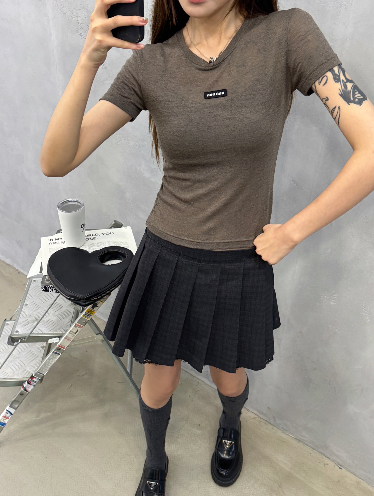 ミュウミュウ 刺繍ロゴ ウール 半袖Tシャツ トープ 画像 7