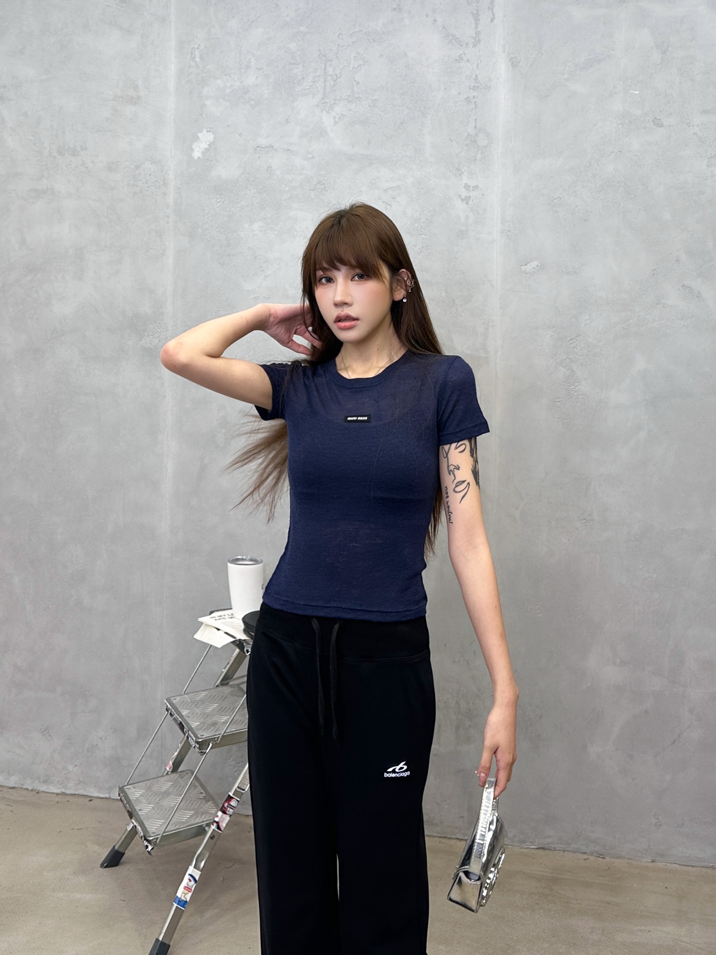 ミュウミュウ 刺繍ロゴ ウール 半袖Tシャツ ネイビー 画像 8