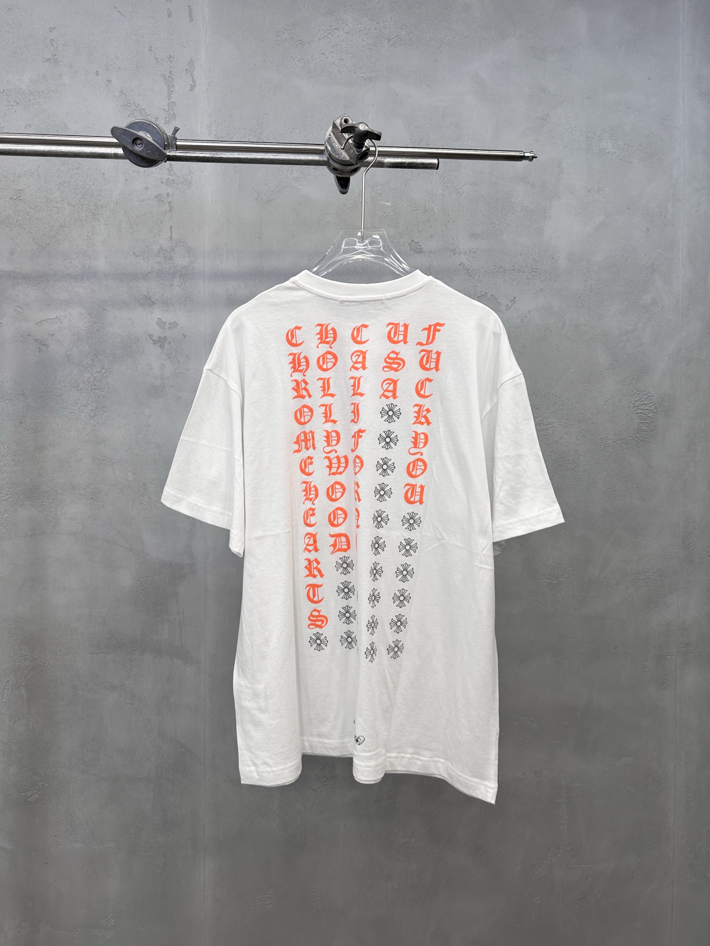 クロムハーツ レッドバックプリント ウォッシュドTシャツ ホワイト 詳細画像 1