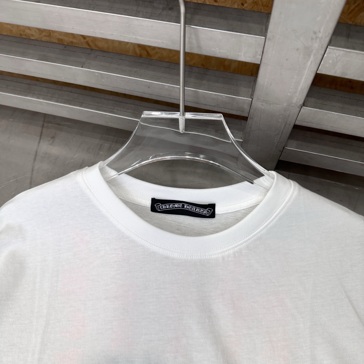 クロムハーツ レッドバックプリント ウォッシュドTシャツ ホワイト 画像 4