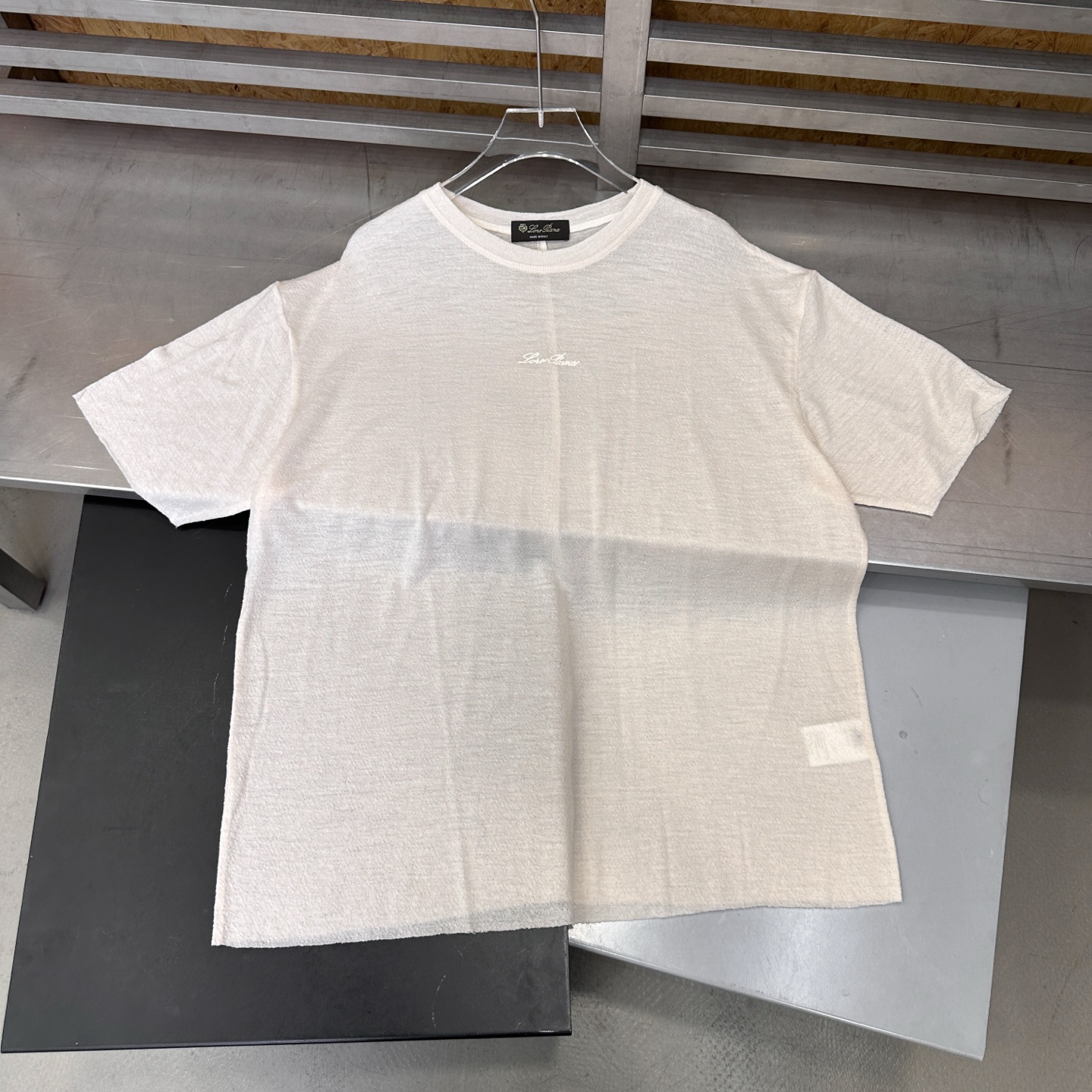 ロロ・ピアーナ 刺繍ロゴ ウール 半袖Tシャツ クリーム 詳細画像 3