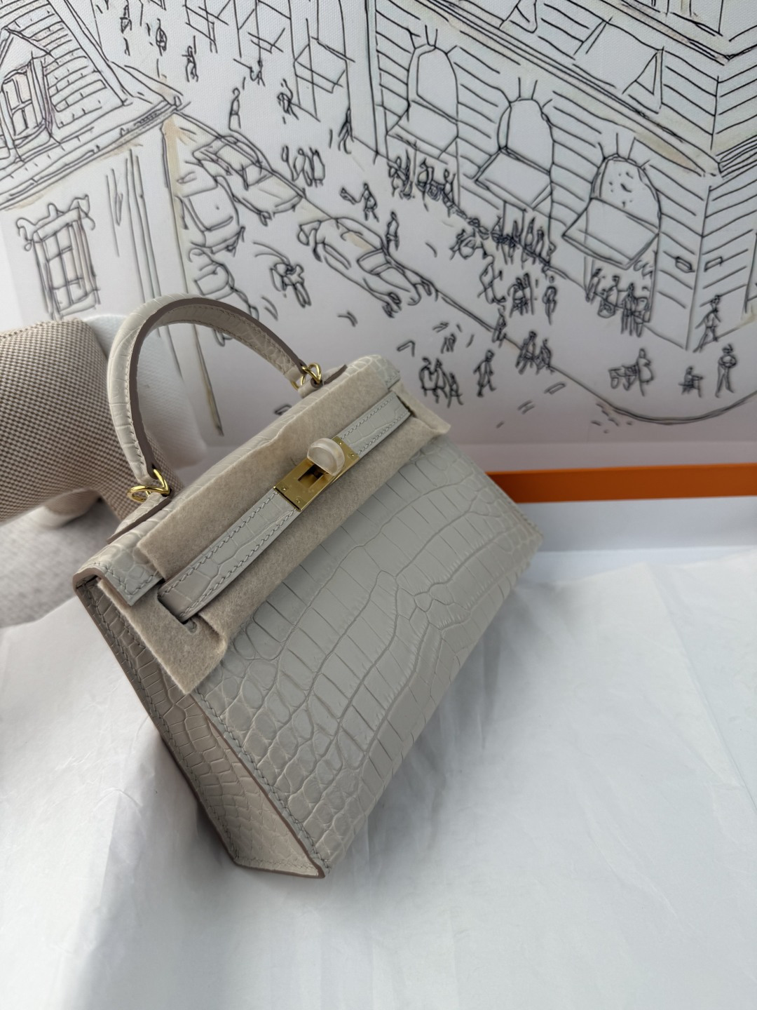 エルメス Mini Kelly II クロコダイル 19cm グレイシャーホワイト ゴールド金具 トーンハンドル 詳細画像 3
