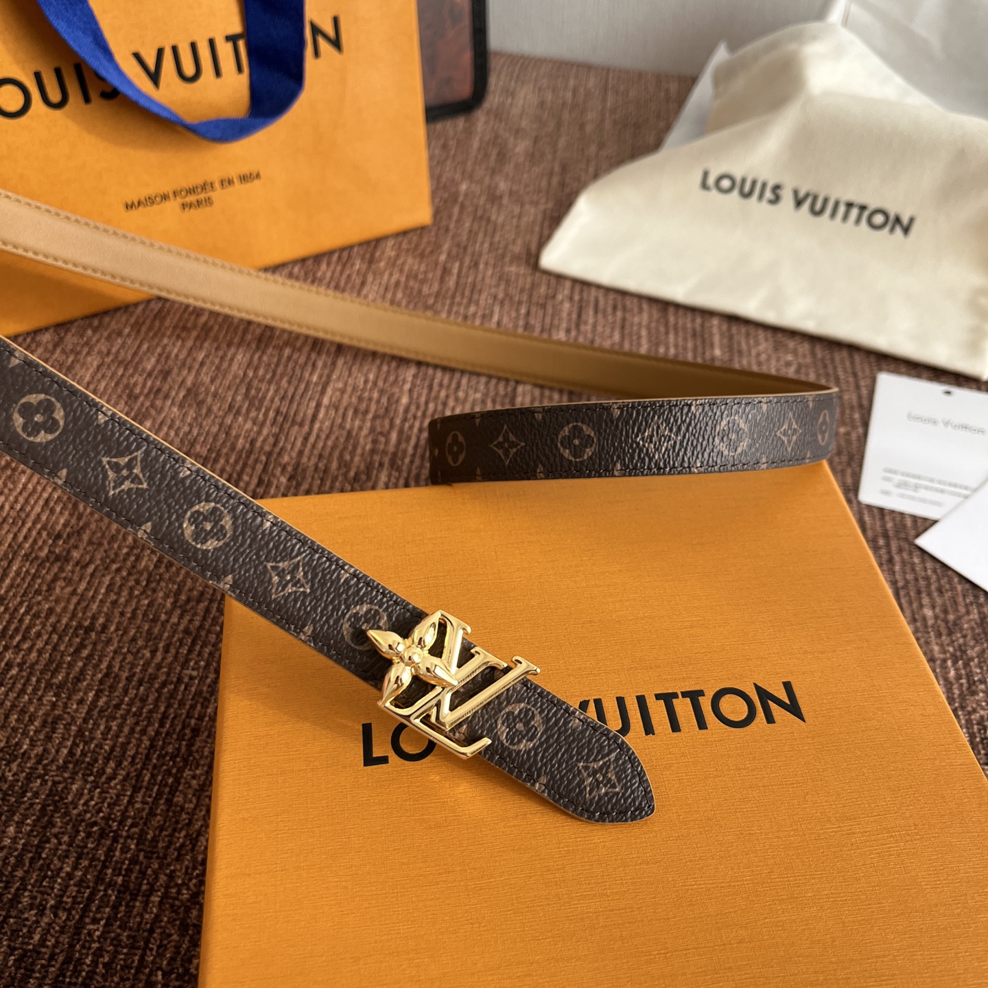 ルイヴィトン LV Bloom 20mm リバーシブルベルト タン ゴールド 画像 8