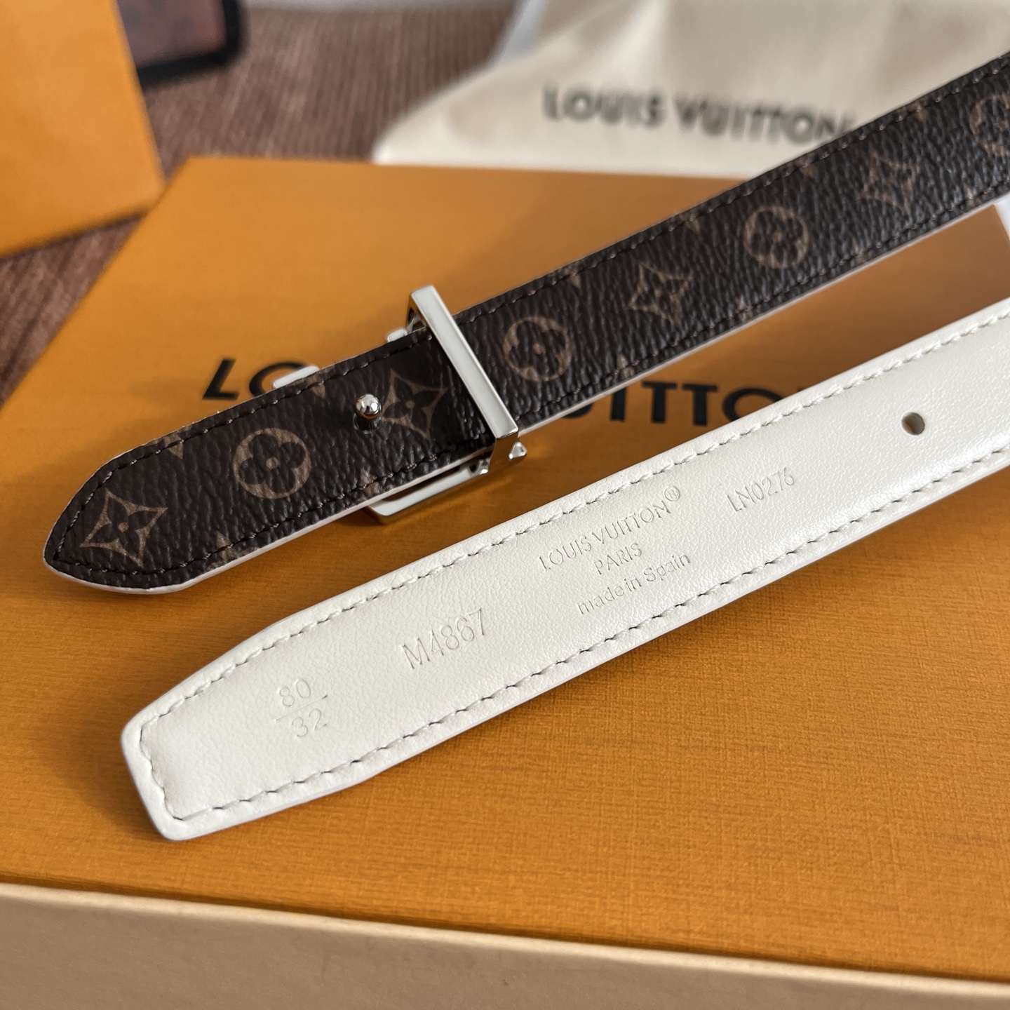 ルイヴィトン LV Bloom 20mm リバーシブルベルト ホワイト シルバー 画像 6
