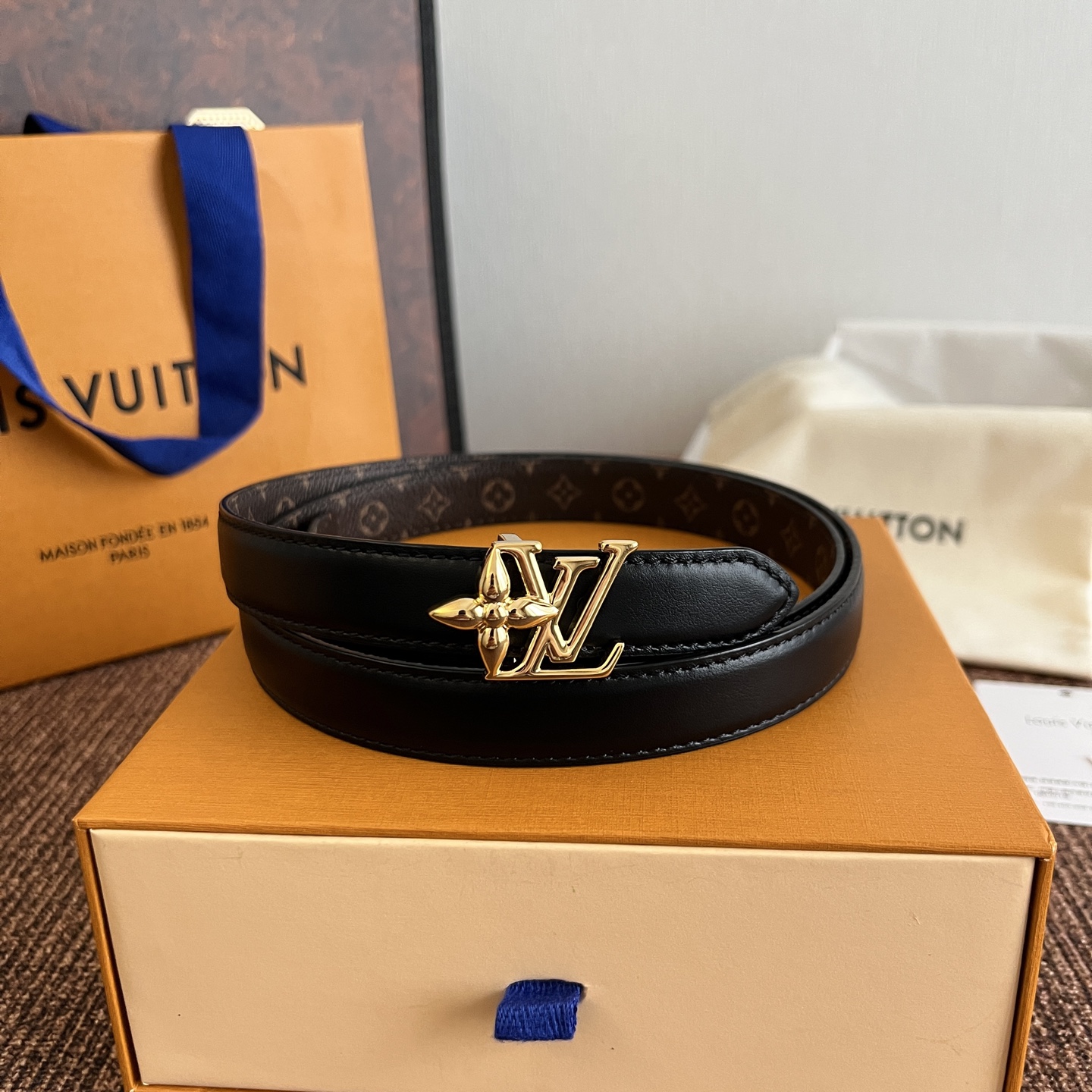 ルイヴィトン LV Bloom 20mm リバーシブルベルト ブラック ゴールド 画像 8