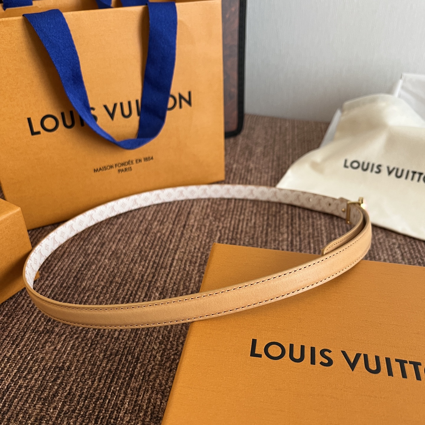 ルイヴィトン LV Mini Flowergram 15mm リバーシブルベルト デューン ゴールド 詳細画像 3