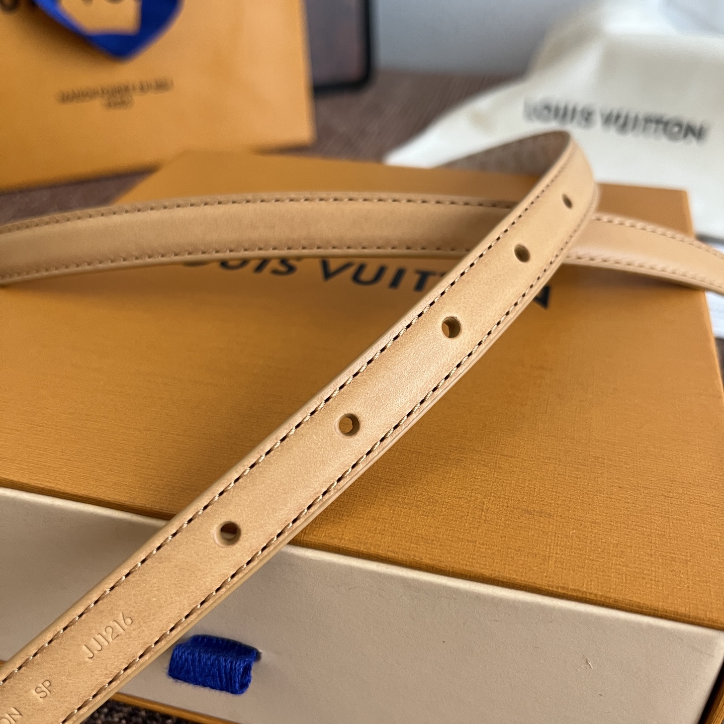 ルイヴィトン LV Mini Flowergram 15mm リバーシブルベルト デューン ゴールド 画像 5