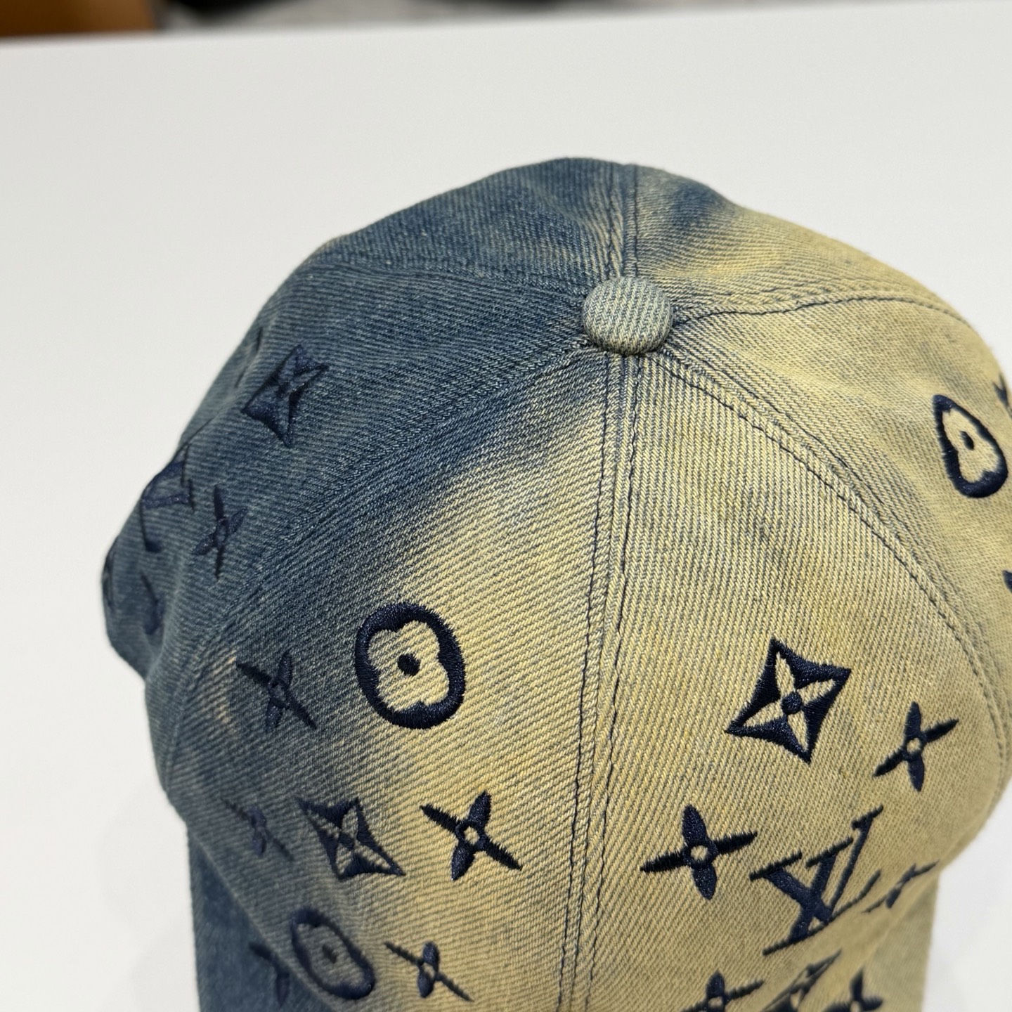 ルイヴィトン デニム モノグラム刺繍 ベースボールキャップ ブルー/クリーム 画像 5