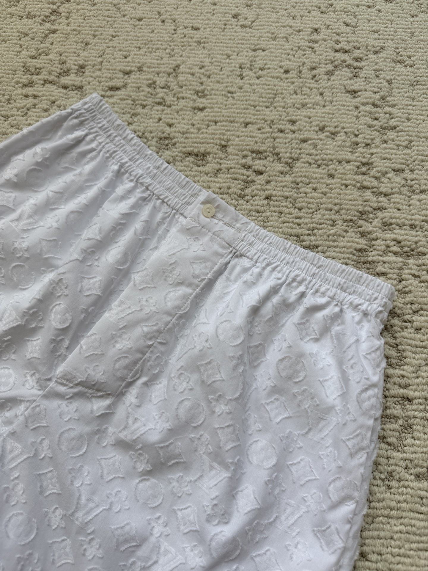 ルイヴィトン ブロデリーアングレーズ ショートパンツ ホワイト 詳細画像 2