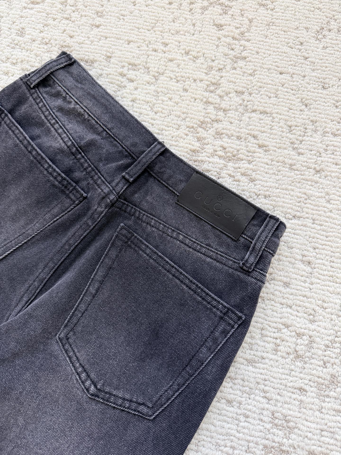 グッチ ホースビット ウォッシュド フレアデニムパンツ ブラック 画像 4