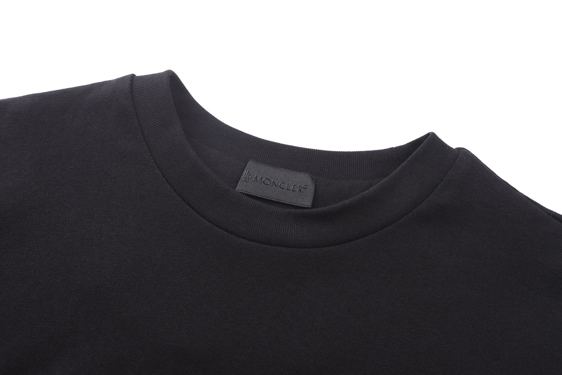 モンクレール 3Dバッジプリント Tシャツ ブラック 詳細画像 3
