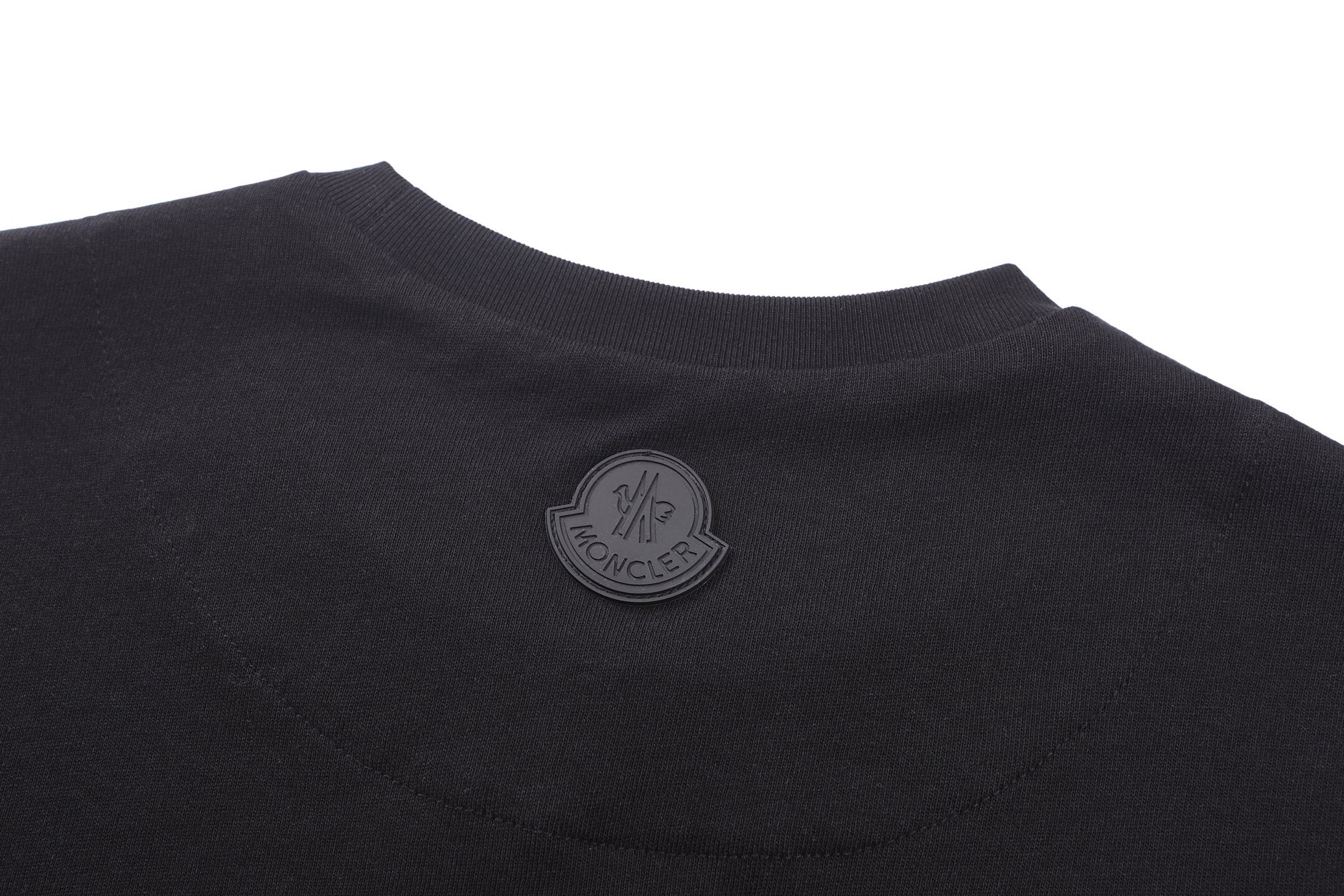 モンクレール 3Dバッジプリント Tシャツ ブラック 画像 4