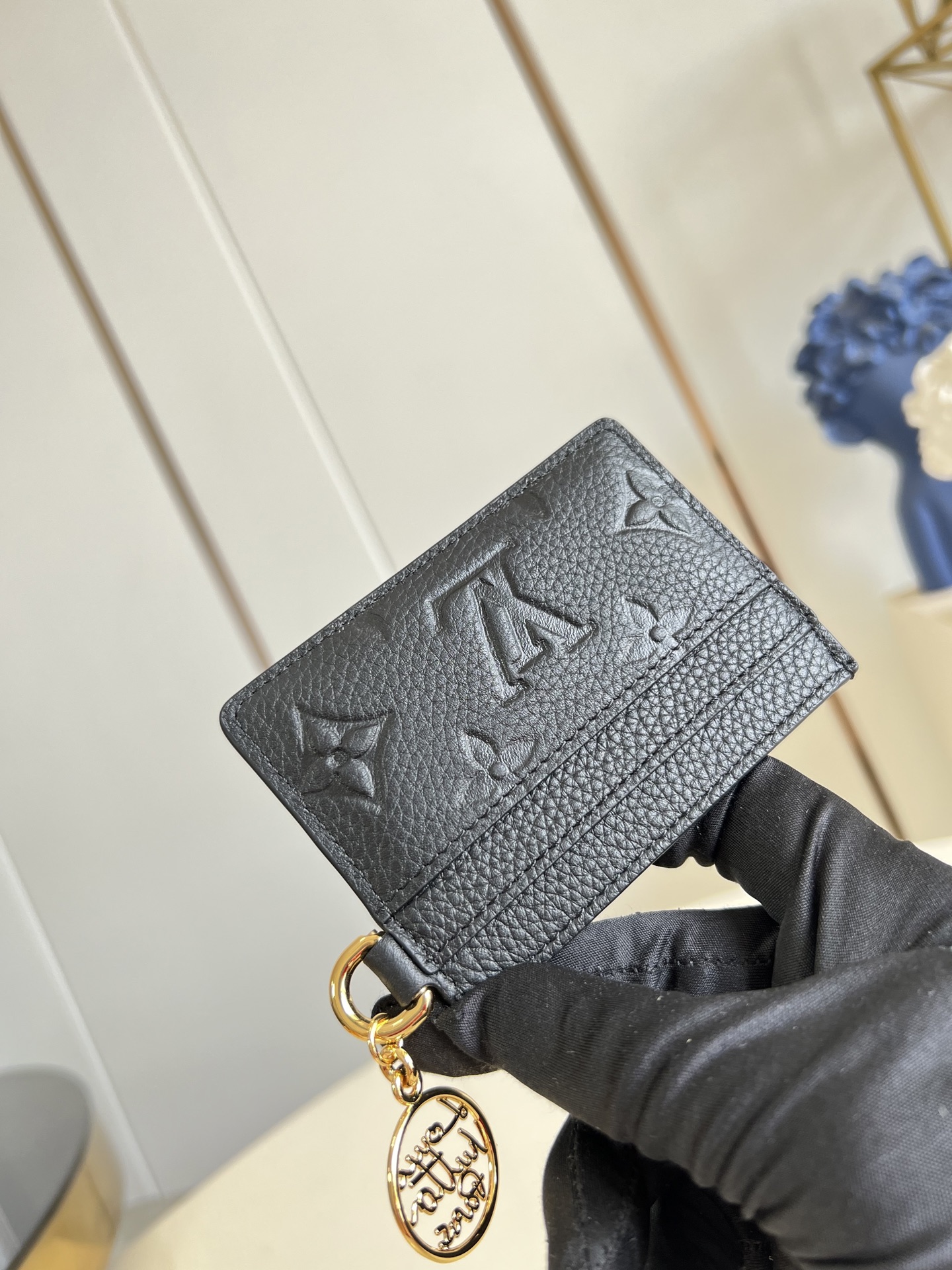ルイヴィトン LV Charms カードホルダー レインボー モノグラムアンプラント ブラック M28129 詳細画像 2