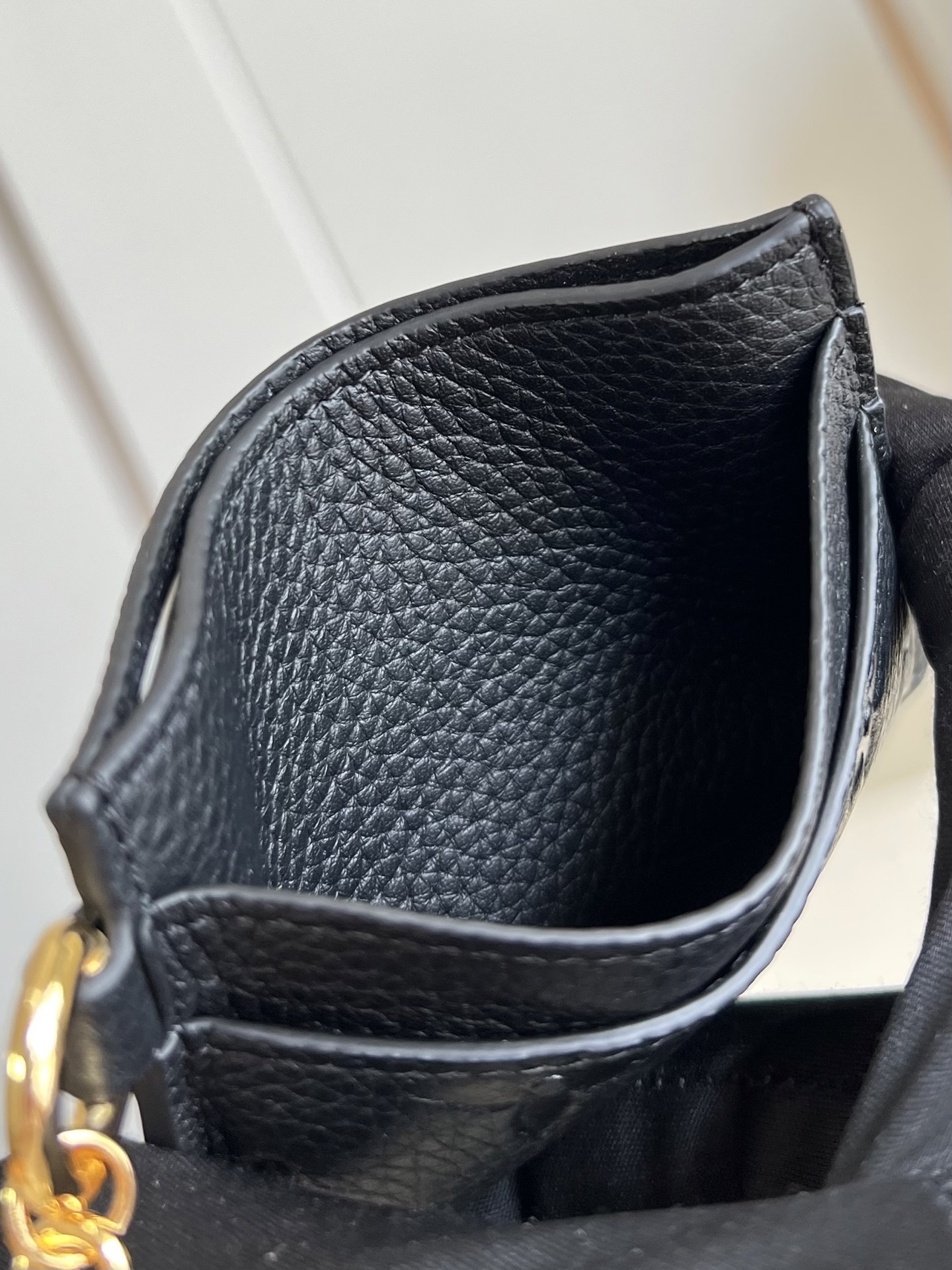 ルイヴィトン LV Charms カードホルダー レインボー モノグラムアンプラント ブラック M28129 画像 4