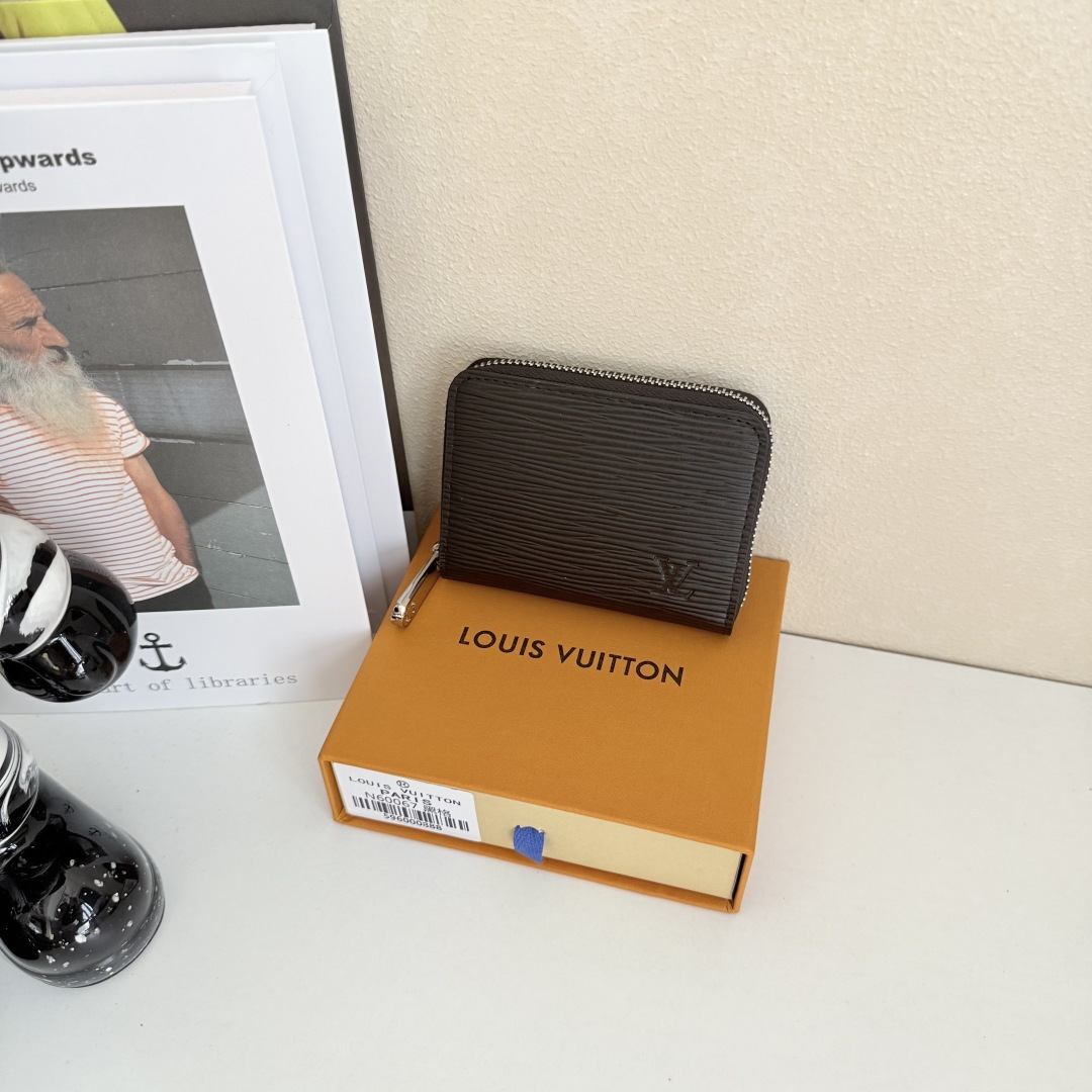 ルイヴィトン Zippy コインパース エピレザー ブラック M60067 詳細画像 1