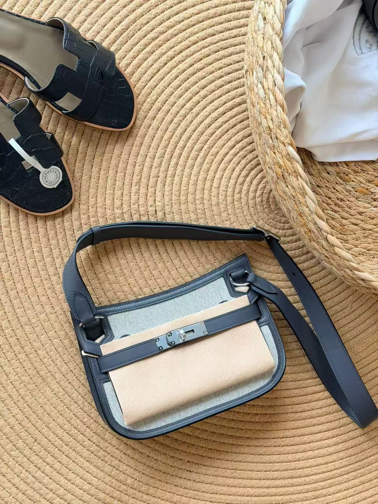エルメス Jypsiere Mini 23 Hキャンバス スイフト ネイビー/エクリュ