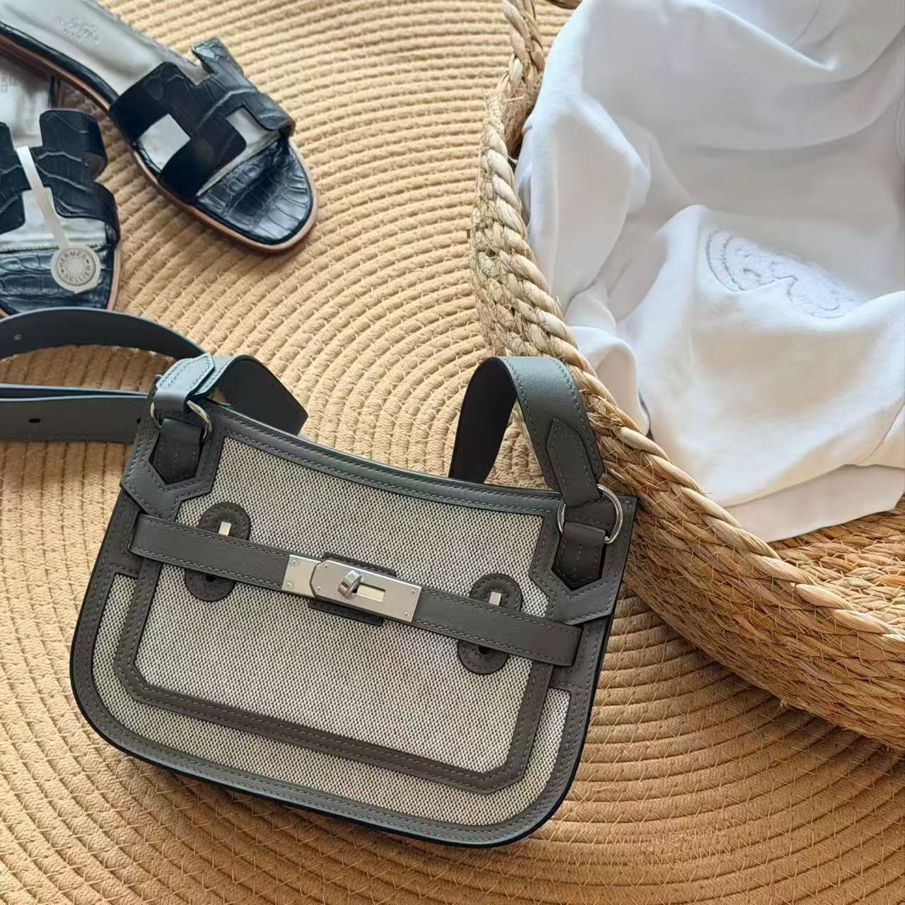 エルメス Jypsiere Mini 23 Hキャンバス スイフト エトゥープ 詳細画像 3