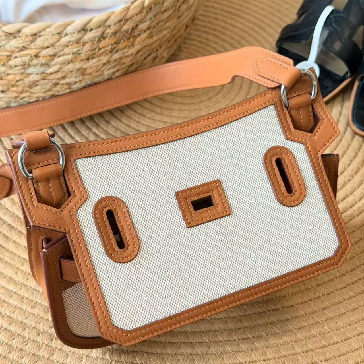 エルメス Jypsiere Mini 23 Hキャンバス スイフト ゴールド/エクリュ 画像 8