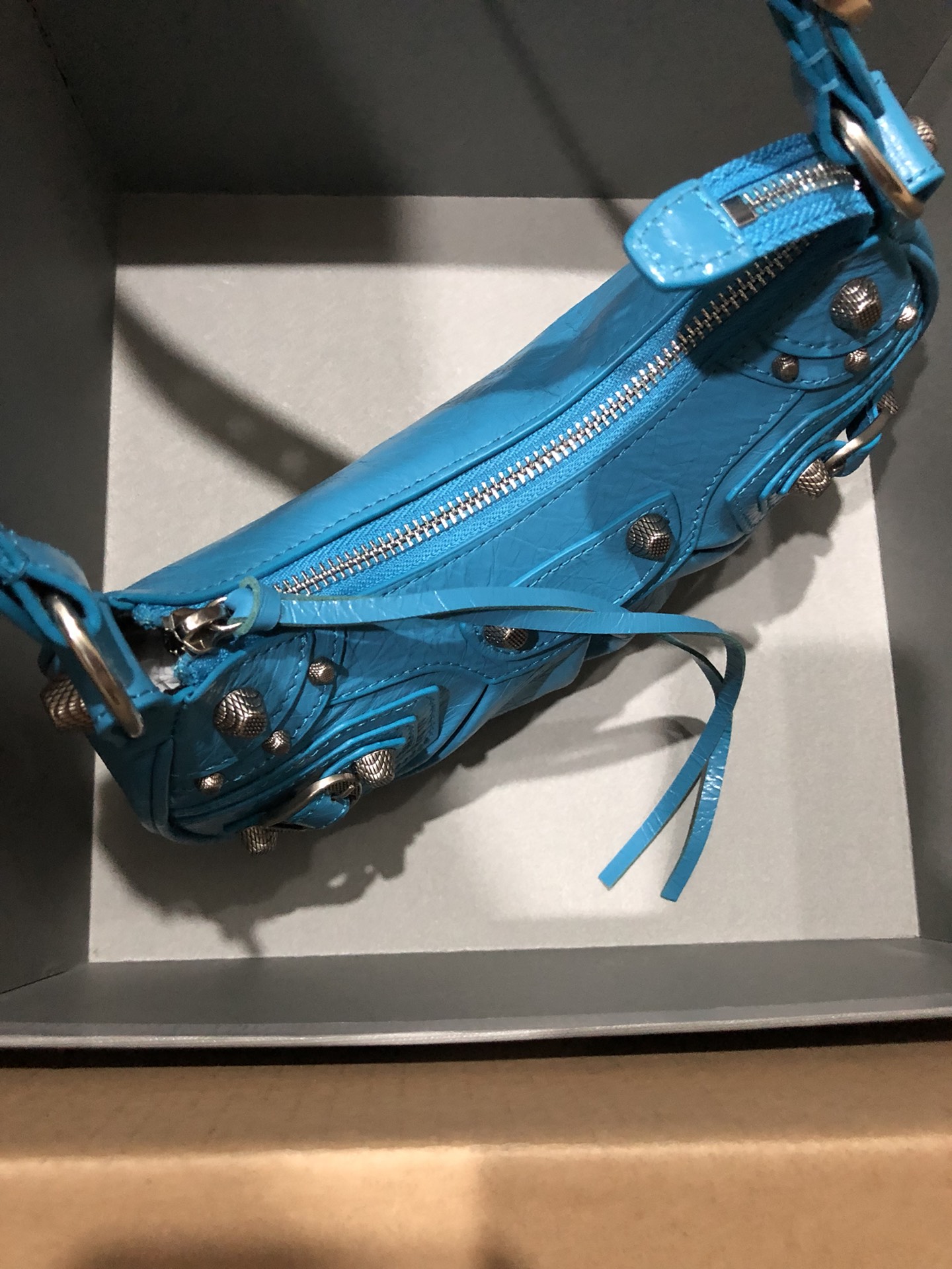 バレンシアガ Le Cagole ショルダーバッグ XS ブルー シルバー 671309 画像 6
