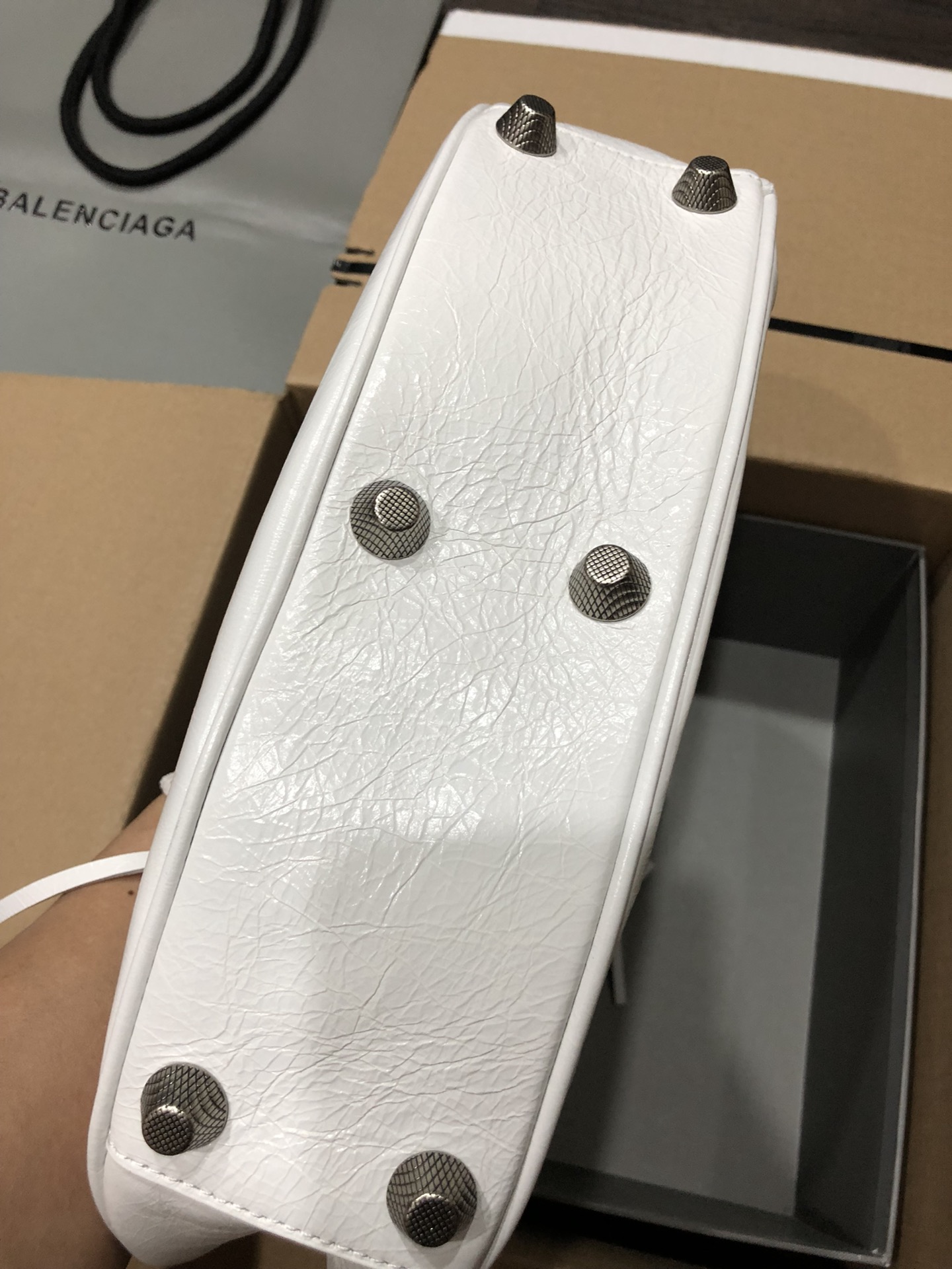 バレンシアガ Le Cagole ショルダーバッグ XS ホワイト シルバー 671309 画像 4