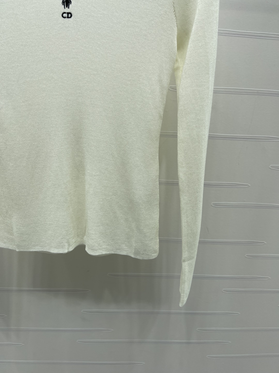 ディオール 刺繍ロゴ Vネックリブニットトップ ホワイト 画像 5