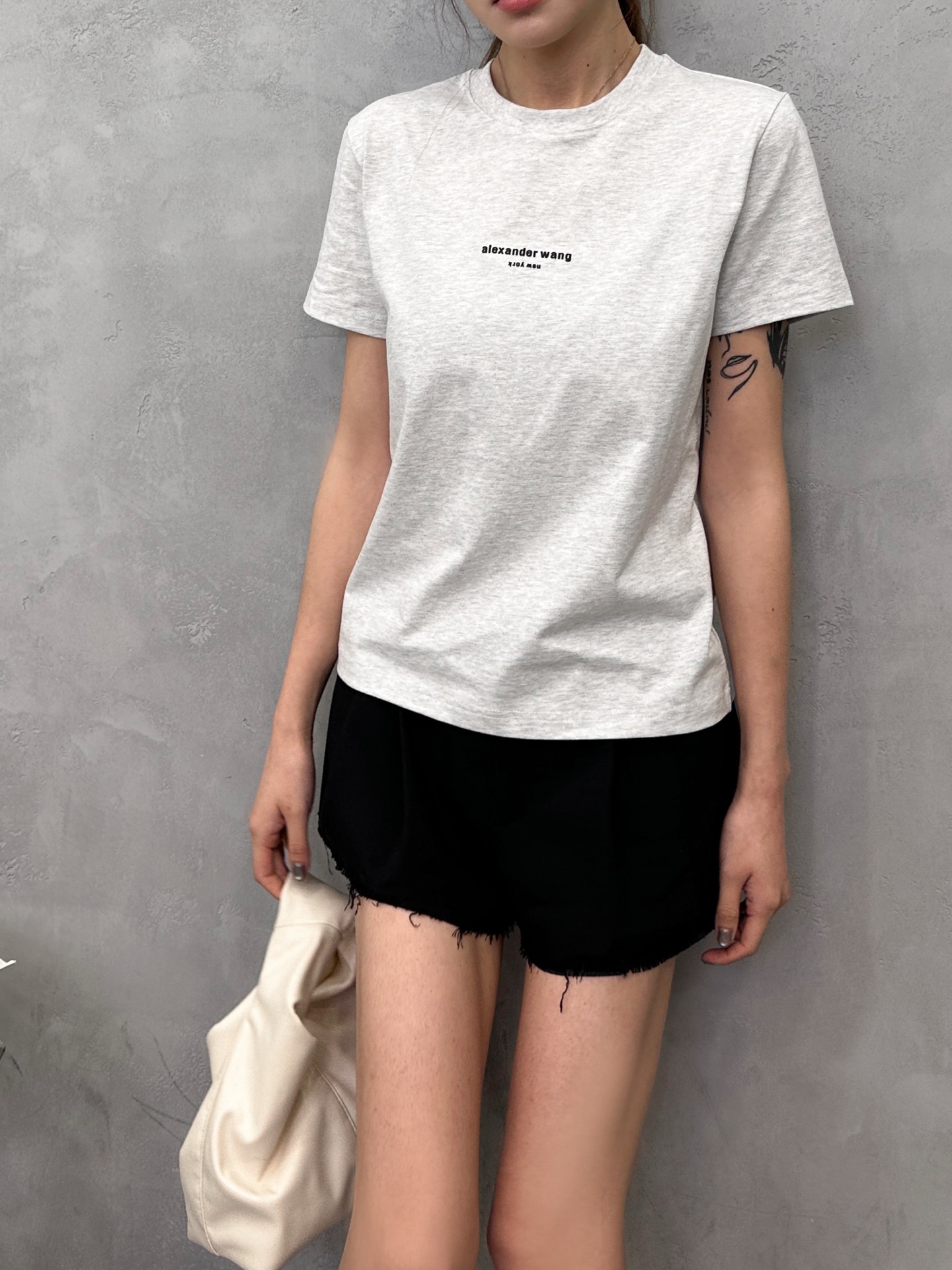 アレキサンダーワン パフロゴ 半袖Tシャツ グレー 4CC4241514208A 画像 7