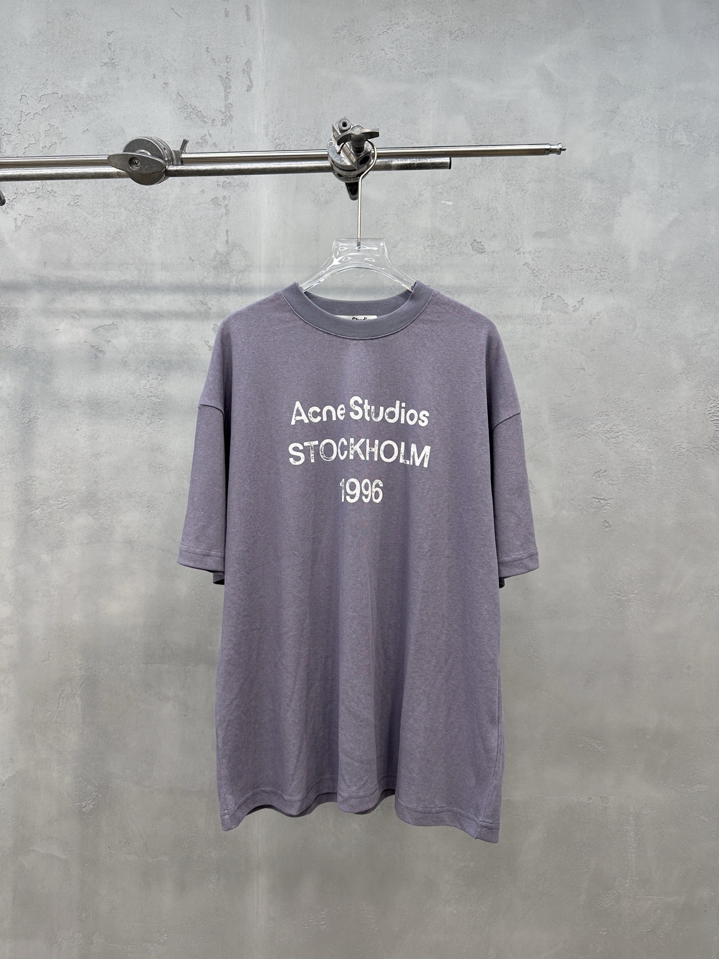 アクネ ストゥディオズ 1996ロゴ 半袖Tシャツ ラベンダー 詳細画像 1