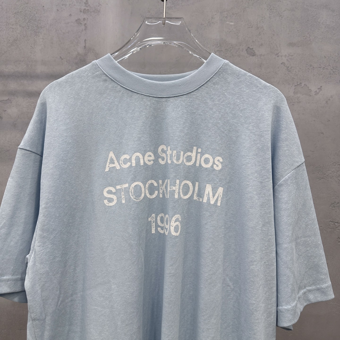 アクネ ストゥディオズ 1996ロゴ 半袖Tシャツ ライトブルー 詳細画像 2
