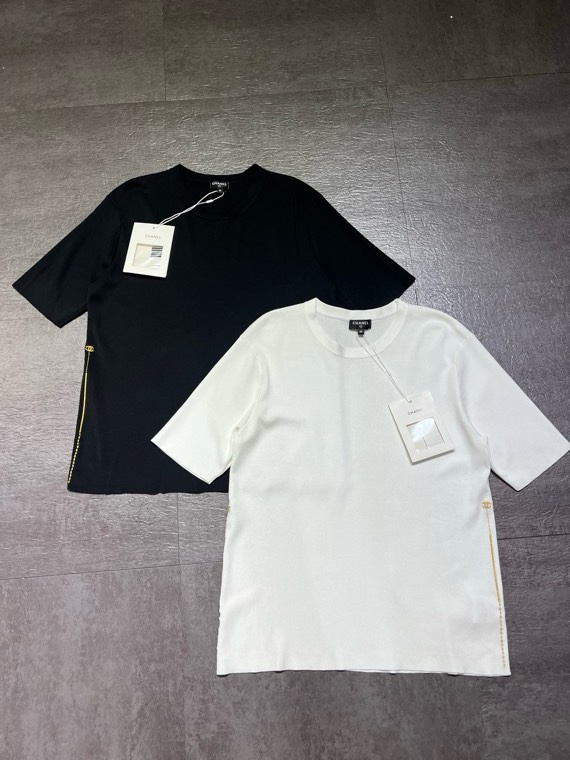シャネル 26A 金糸刺繍ヘムロゴ 半袖Tシャツ ブラック ホワイト 詳細画像 1