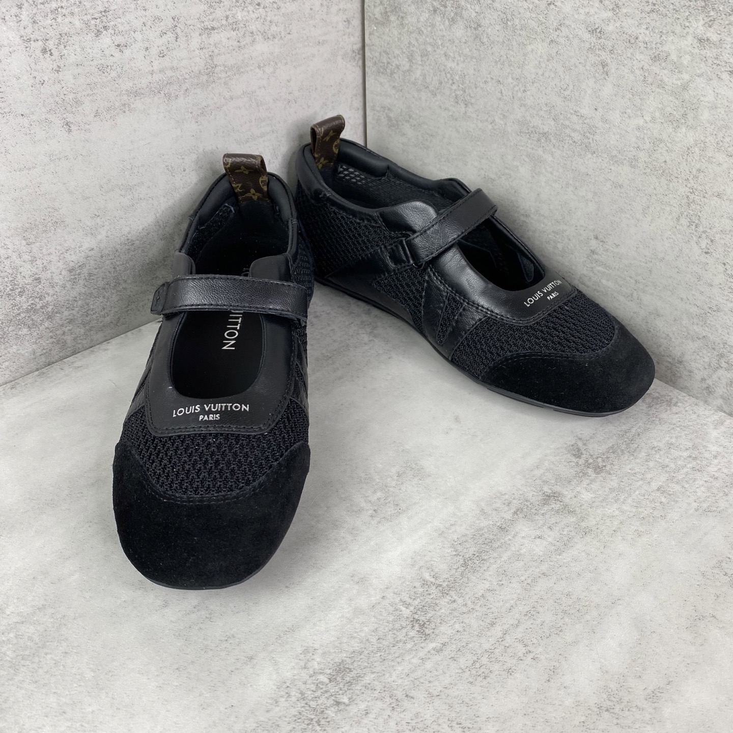 ルイヴィトン Sneakerina モノグラム レーススニーカー ブラック 詳細画像 2