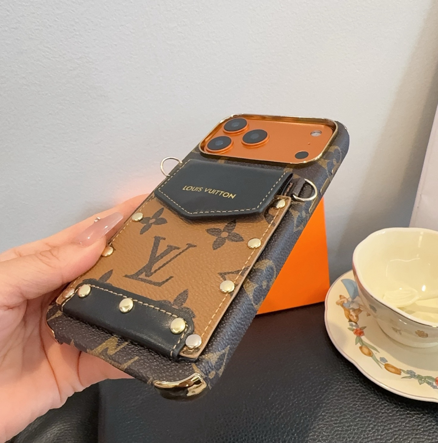 ルイ ヴィトン トランクスタイル モノグラム カードホルダー フォンケース ブラウン 画像 7