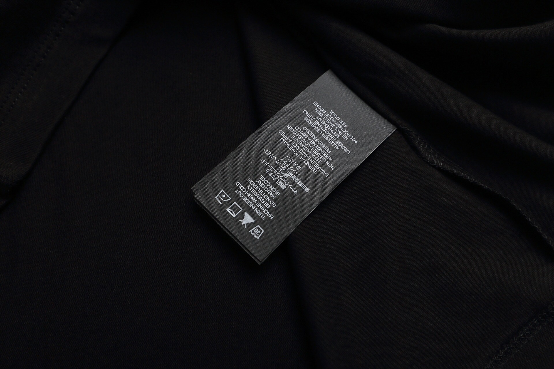 フィア オブ ゴッド 草書体ロゴ Tシャツ ブラック 画像 9