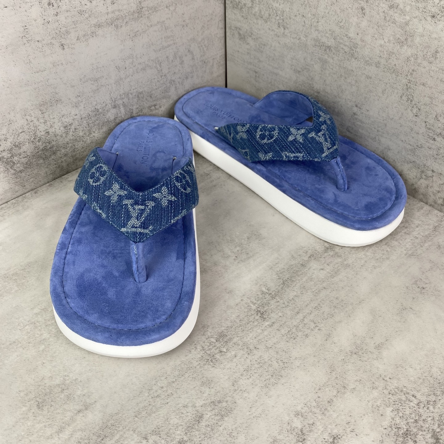 ルイヴィトン LV Flip トング ブルー モノグラムデニム 1AK7TM 画像 2