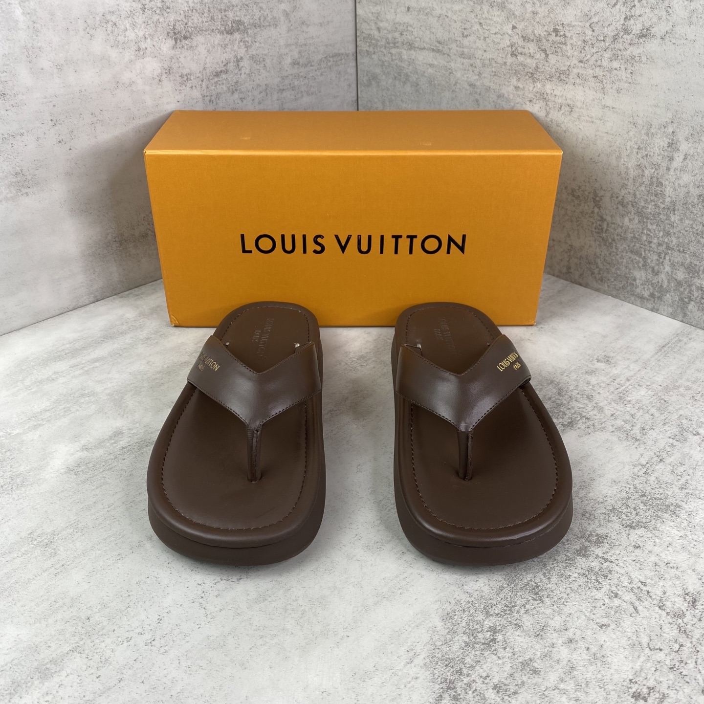 ルイヴィトン LV Flip トング ブラウン モノグラムレザー 画像 1